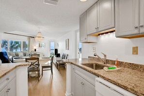 Interior - Dual Suites & Ocean Views at Sandcastles Villas Pool, 2 Balconies & Golf (Fernandina Beach)