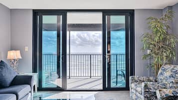 Condo, Multiple Beds, Pool Access, Ocean View (Sand Dollar II 408) | Living area