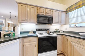 Condo, Multiple Beds, Pool Access, Garden View (4954 Summer Beach Blvd) | Private kitchen - Lovely Home in Summer Beach Village - Steps to Beach & Community Pool (Fernandina Beach)