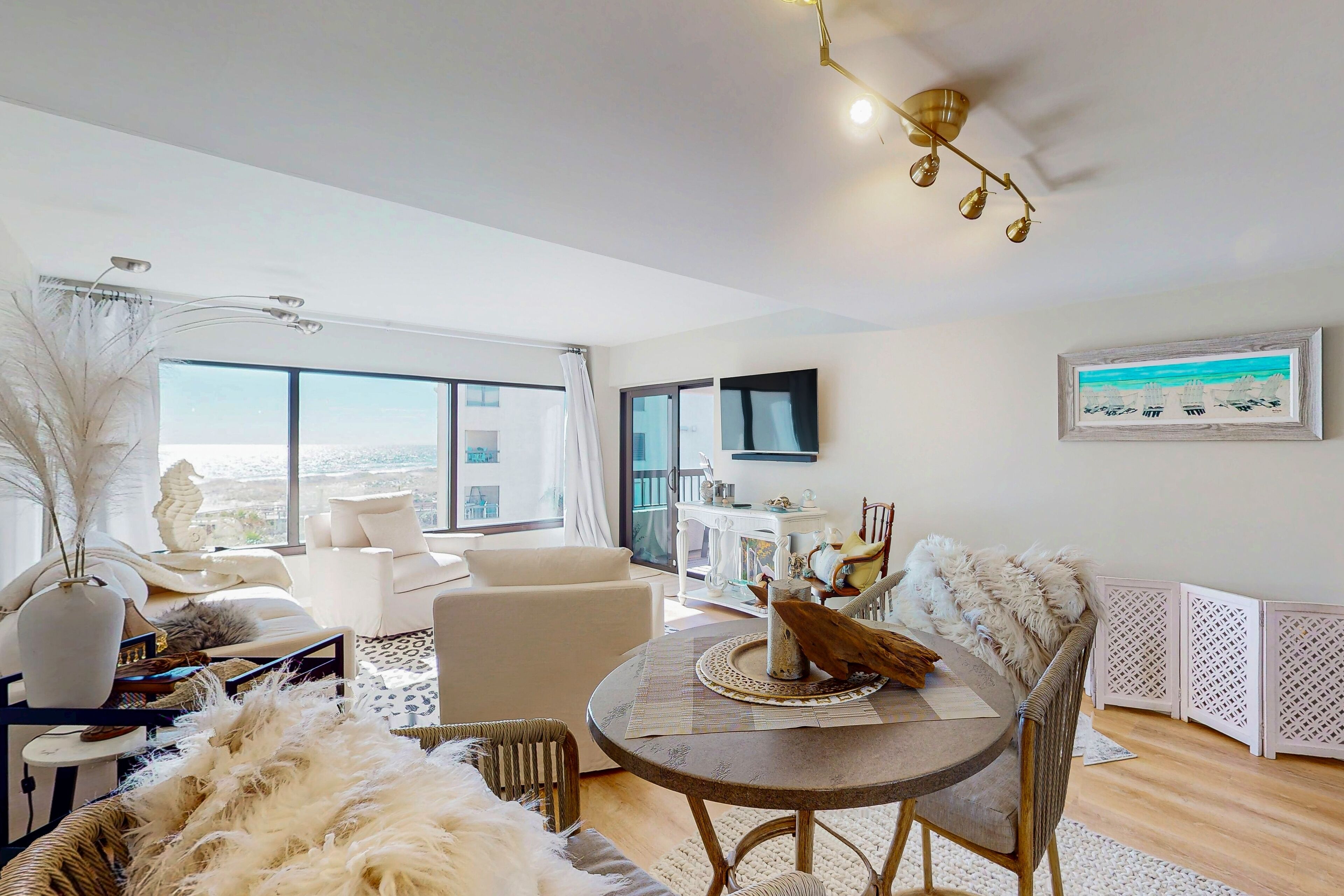 Apartamento, 1 cama de matrimonio grande, acceso a la piscina (B147 Amelia Surf and Racquet) | Zona de estar