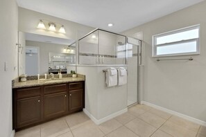 House, Multiple Beds, Kitchen, Garden View (Beach Hammock Heaven) | Bathroom - Dog-friendly Home With an 8 Minute Walk to Beach Access (Palm Coast)