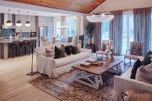 Ferienhaus, Mehrere Betten, Poolzugang, Poolblick (The Rookery) | Wohnbereich