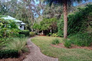 Exterior detail - Lakefront Home With Private Pool & Outdoor Space for Entertaining (St. Simons Island)