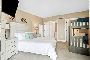2 habitaciones, decoración personalizada y muebles diferentes 