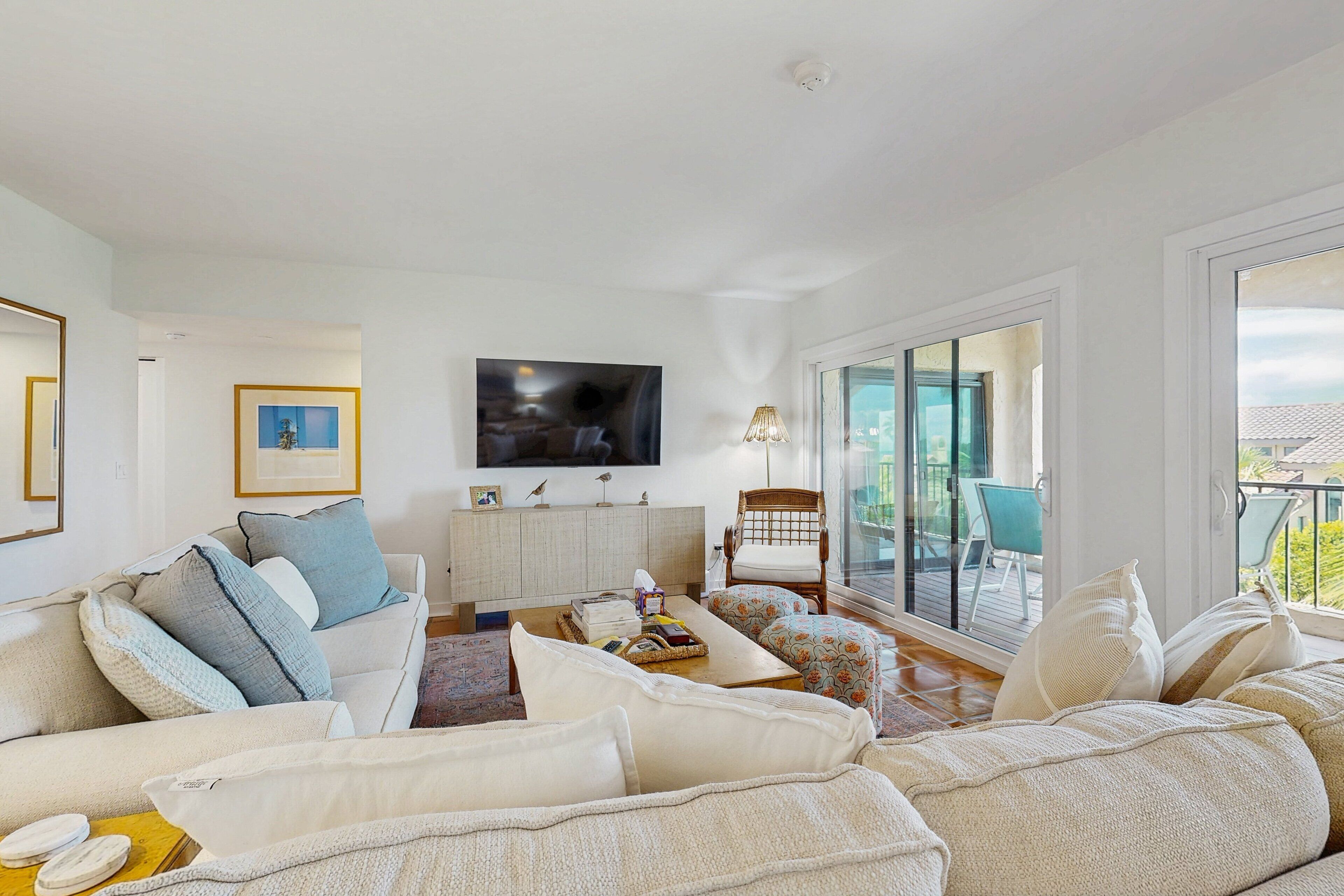 Villa, Multiple Beds, Pool Access, Pool View (1428 Windsong) | Living area