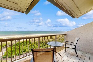 Condo, 2 camas Queen, sacada, vista para o oceano (225 Sandcastles - Hotel Side) | Vista do quarto