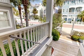 Exterior - Luxury Cottage With Pools & Multiple Decks, 1/2 Block to Beach (St. Simons Island)