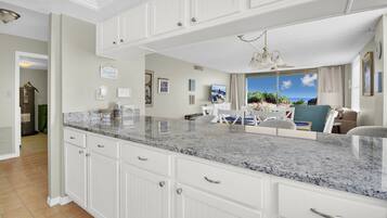 Apartment, Mehrere Betten, Balkon, Meerblick (Sand Dollar I 108) | Innenbereich