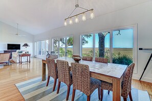 Apartment, Mehrere Betten, Terrasse (3117 Marsh View) | 3 Schlafzimmer, individuell dekoriert, individuell eingerichtet