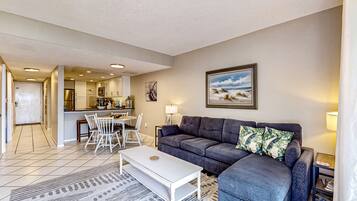 Condo, Multiple Beds, Pool Access, Garden View (Beachside Bliss) | Living area