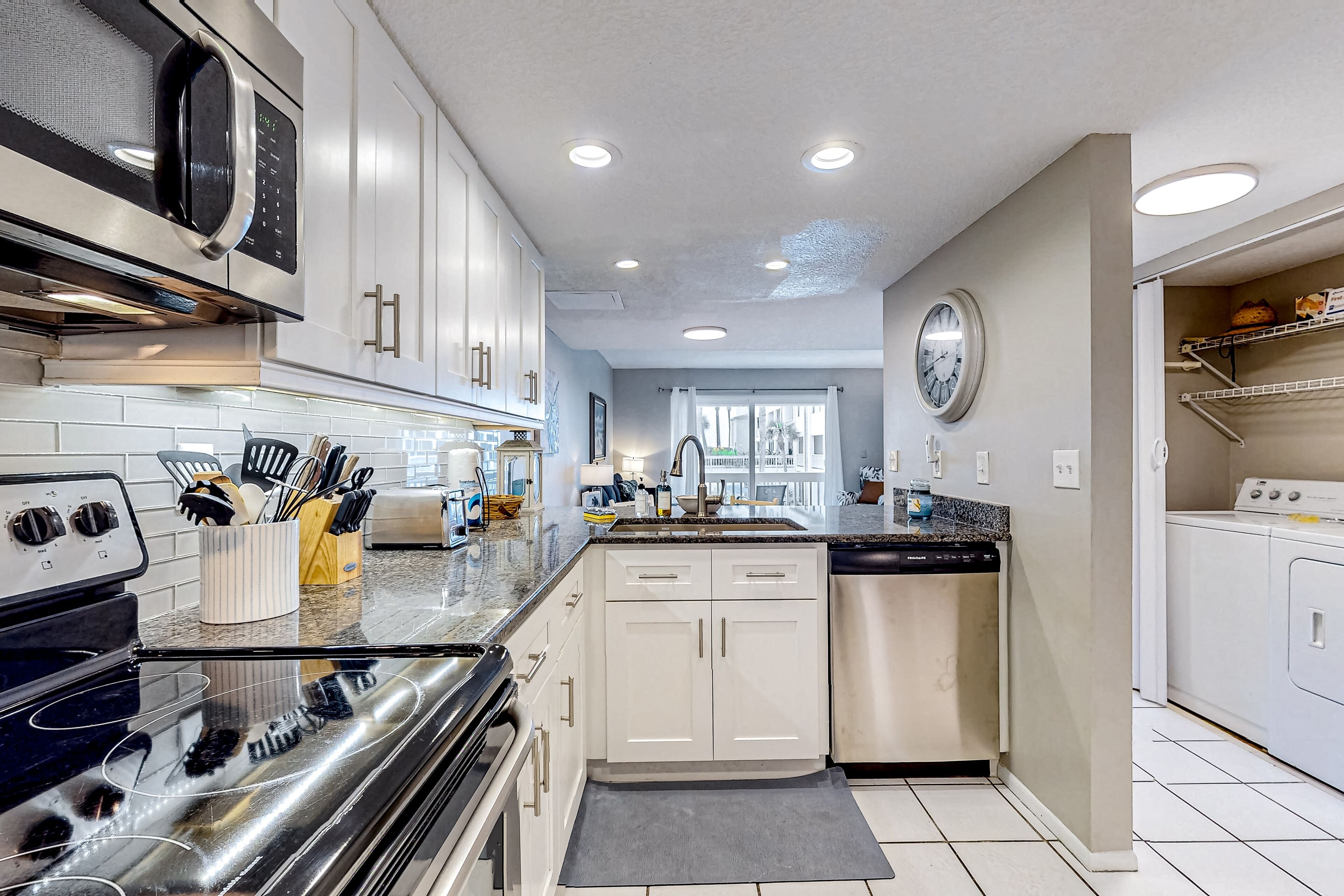 Condo, Multiple Beds, Pool Access, Garden View (Beachside Bliss) | Private kitchen