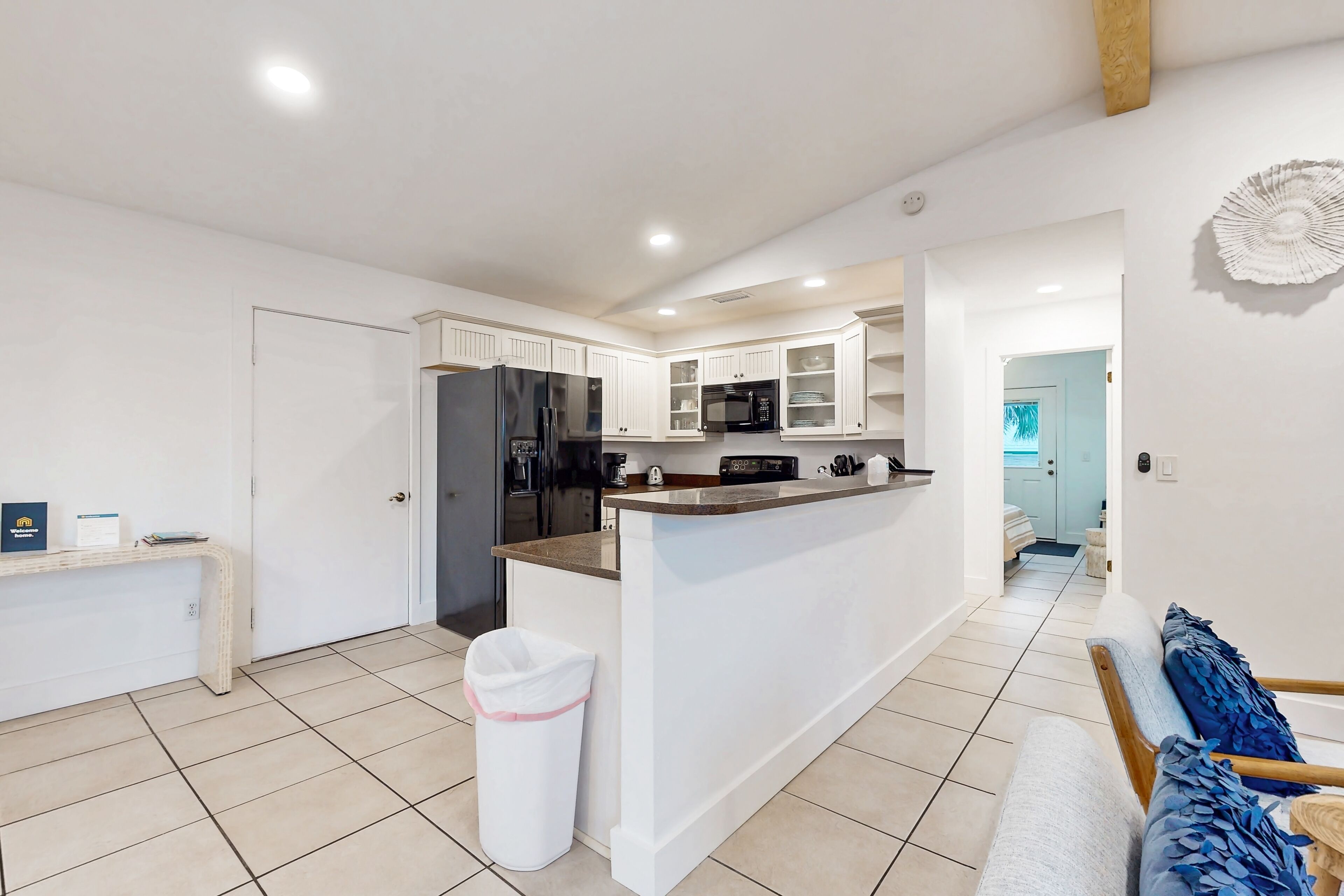 House, Multiple Beds, Patio, Garden View (212 Beach Getaway) | Living area