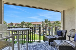 شقة - عدة أسرّة - مع إمكانية استخدام المسبح - بمنظر للمحيط (Dolphin Cove of Ocean Villas) | إطلالة الغرفة