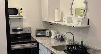 PEARL STUDIO COZY CUTE EFFECIENT DOWNTOWN PHX STADIUMS CONVENTION CTR ARTS ASU