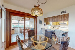 獨棟房屋, 多張床, 庭院, 部分海景 (Seaside Cottage) | 3 間臥室、獨特裝潢、布置獨特、床單