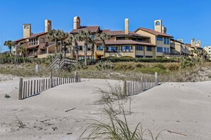 Exterior - Snowbird Friendly, Oceanfront Community With Optional Golf Cart! (Fernandina Beach)