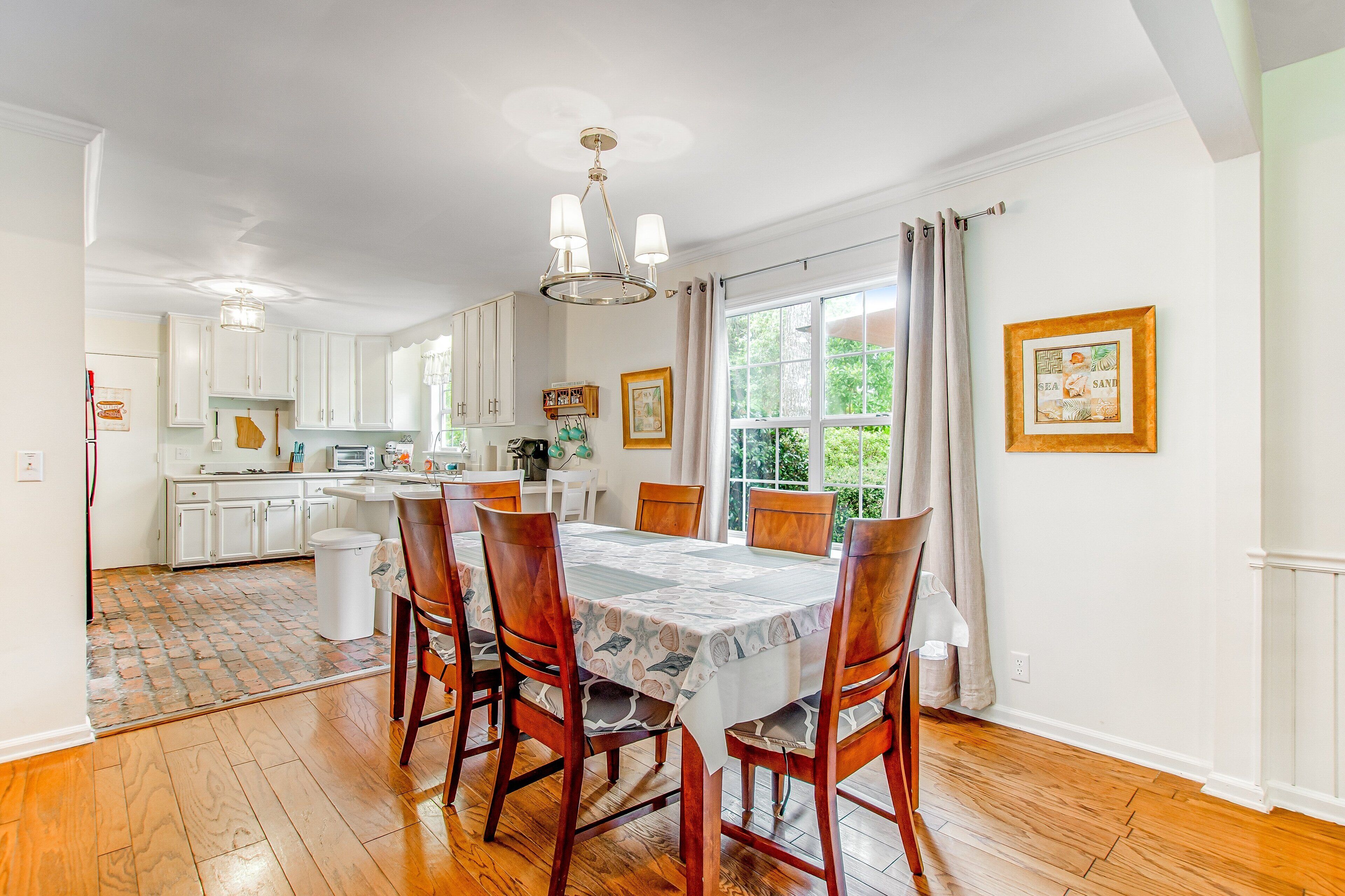 House, Multiple Beds, Patio, Garden View (My Best Friend's House) | 4 bedrooms, individually decorated, individually furnished, bed sheets