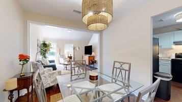 3 bedrooms, individually decorated, individually furnished