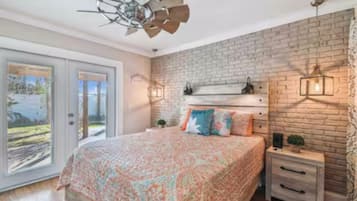 House, Multiple Beds, Pool Access, Pool View (Casa De Arbol) | 3 bedrooms, individually decorated, individually furnished, bed sheets