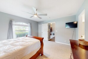 House, Multiple Beds, Pool Access, Pool View (Graystone) - Spacious Home With Enclosed Pool, Open Layout, Washer/dryer, Internet, & AC (Palm Coast)