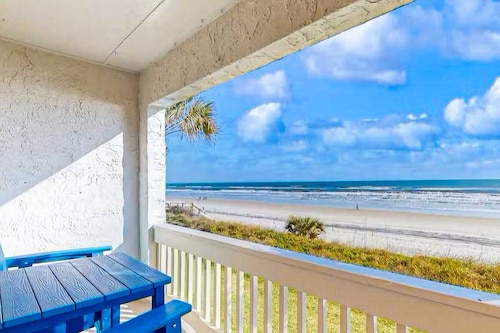 Oceanfront Rental With Amazing Views, Beach Access, Pools, Tennis & Pickleball