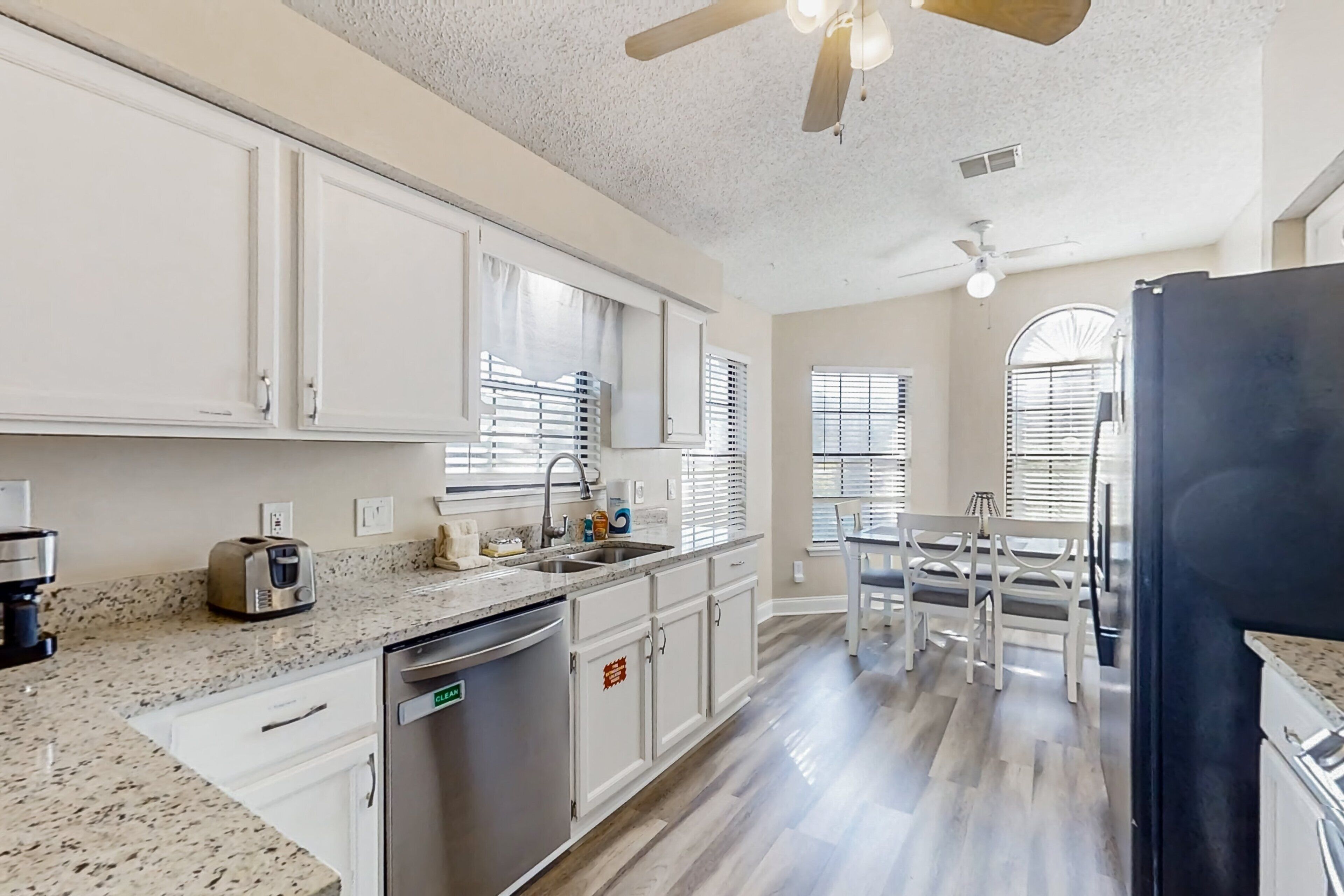 House, Multiple Beds, Patio, Garden View (The Healing Haven) | Private kitchen