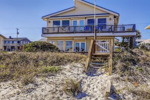 Exterior - Spacious Beachfront Home W/deck, Balcony, Central A/c, Washer/dryer, and Wifi (Fernandina Beach)