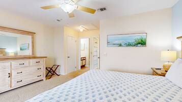 Maison, plusieurs lits, balcon, vue océan (Ocean Vistas) | 3 chambres, décoration personnalisée, ameublement personnalisé