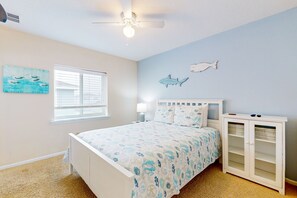 3 habitaciones, decoración personalizada y muebles diferentes 