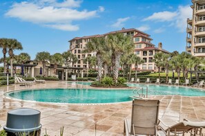Pool - Ocean-view Penthouse With Pool, Balcony & Central AC - Snowbird-friendly (Fernandina Beach)
