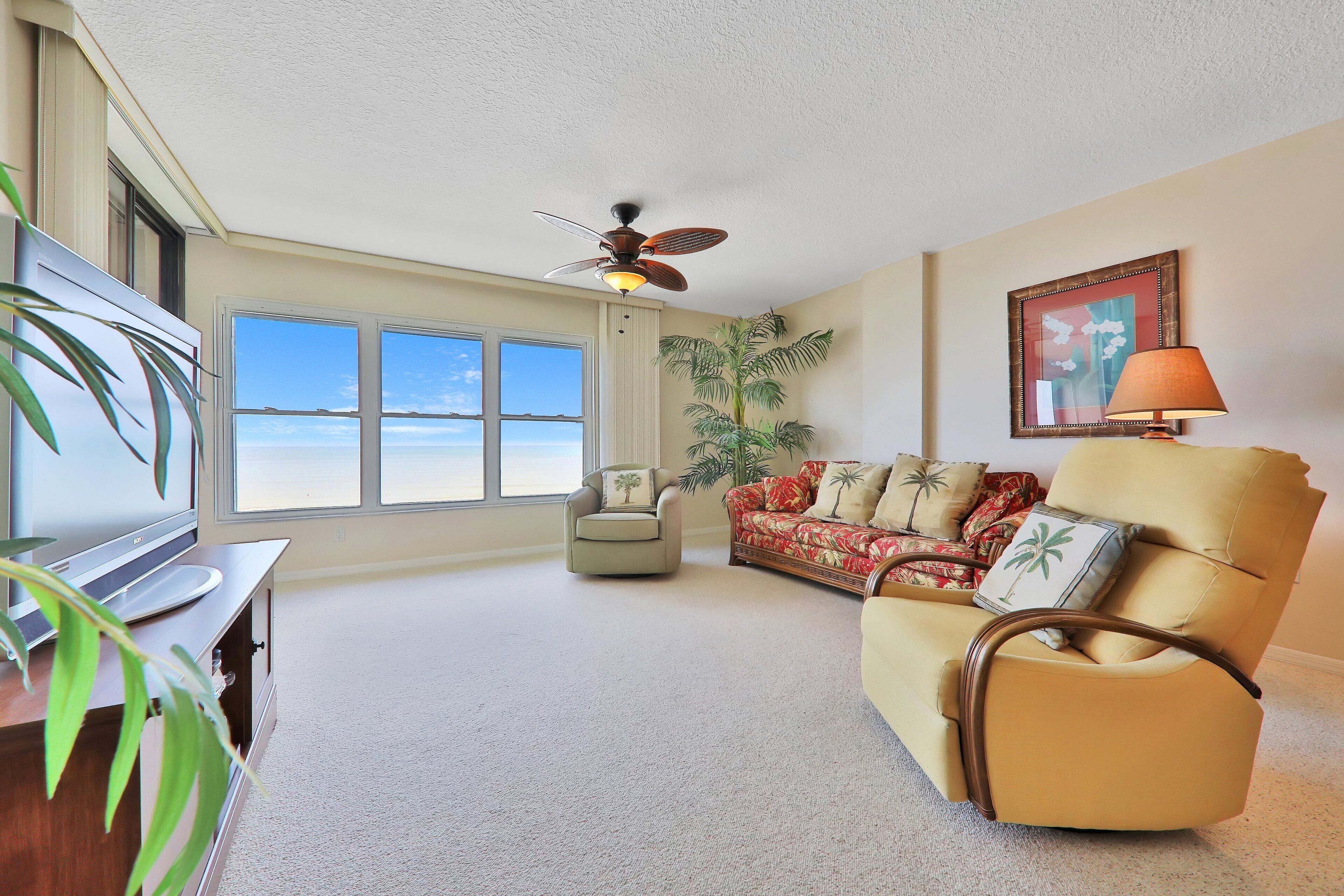 Condo, Multiple Beds, Balcony, Beach View (Sand Dollar III 605) | Living area