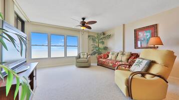 Condo, Multiple Beds, Balcony, Beach View (Sand Dollar III 605) | Living area