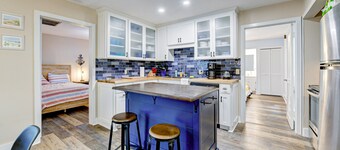 Sleek Golf-front Condo With a Washer/dryer, Deck, & Central AC - dog Friendly