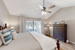 Condo, Multiple Beds, Balcony, Garden View (3055 Club Villas) | 2 bedrooms, individually decorated, individually furnished, bed sheets - Sea Marsh Retreat Condo in Fernandina Beach in a Gated Community (Fernandina Beach)