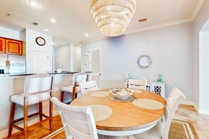 Condo, Multiple Beds, Pool Access, Pool View (Cinnamon Vista) | 3 bedrooms, individually decorated, individually furnished, bed sheets - Spacious Fourth-floor Beachfront Condo With Pools, hot Tub, Fitness Room (Palm Coast)