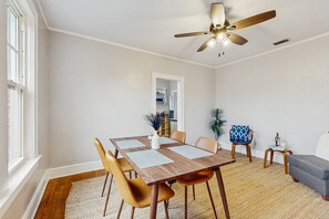 House, Multiple Beds, Patio, Garden View (Riverside Dreams) | 3 bedrooms, individually decorated, individually furnished, bed sheets - Spacious Duplex With Private Balcony, Washer & Dryer, and Wifi (Jacksonville)