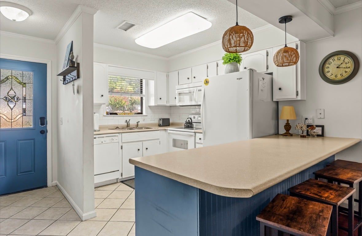 Condo, Multiple Beds, Patio, Pool View (Seas the Day) | Private kitchen