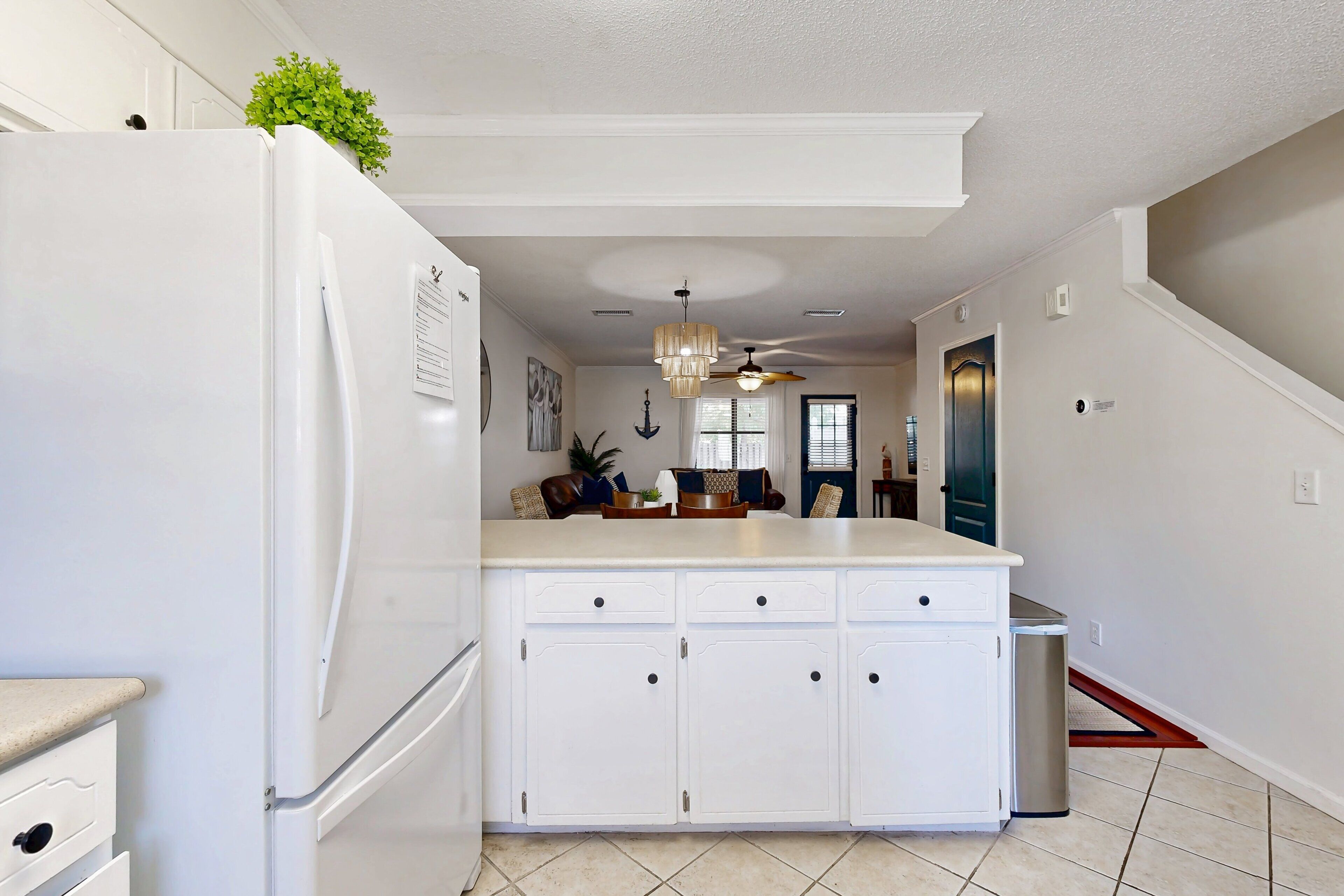 Condo, nhiều giường, sân hiên, quang cảnh hồ bơi (Seas the Day) | Nội thất