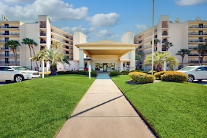 Exterior - Renovated, Ground-floor Condo at Oceanfront Complex With Pool - Steps to Beach (St. Augustine)