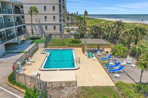 Pool - Renovated Condo With Ocean Views, Pool, & Beach Access (Jacksonville Beach)