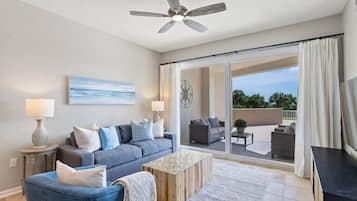 Condo, Multiple Beds, Patio, Ocean View (Surf Club 2105) | Living area