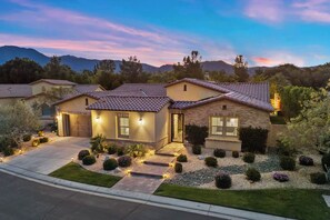 Exterior - Mosaic - 4 BR w/ pool, spa, fire pits! (La Quinta)