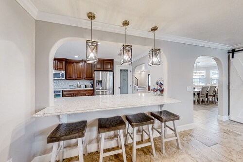 Spectacular Dog-friendly River View Home With Pool, Lanai, Grill, Patio, & TV