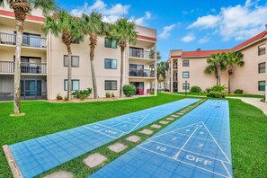 Sport court - Third Floor Condo With Shared Pool, Free Wifi, Central AC, & Shared Tennis (St. Augustine)