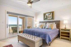 独立别墅, 多张床, 露台, 海洋景观 (Sea Chase Unit 4) | 4 多间卧室、特色装修、特色家居、床单