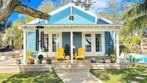 Exterior - Surfside Oasis ~tropical Pool! Walk to the Beach! (St. Augustine)