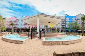 Exterior - Spacious Townhouse With Private Balcony, Waterview, Pool and Wifi (Palm Coast)