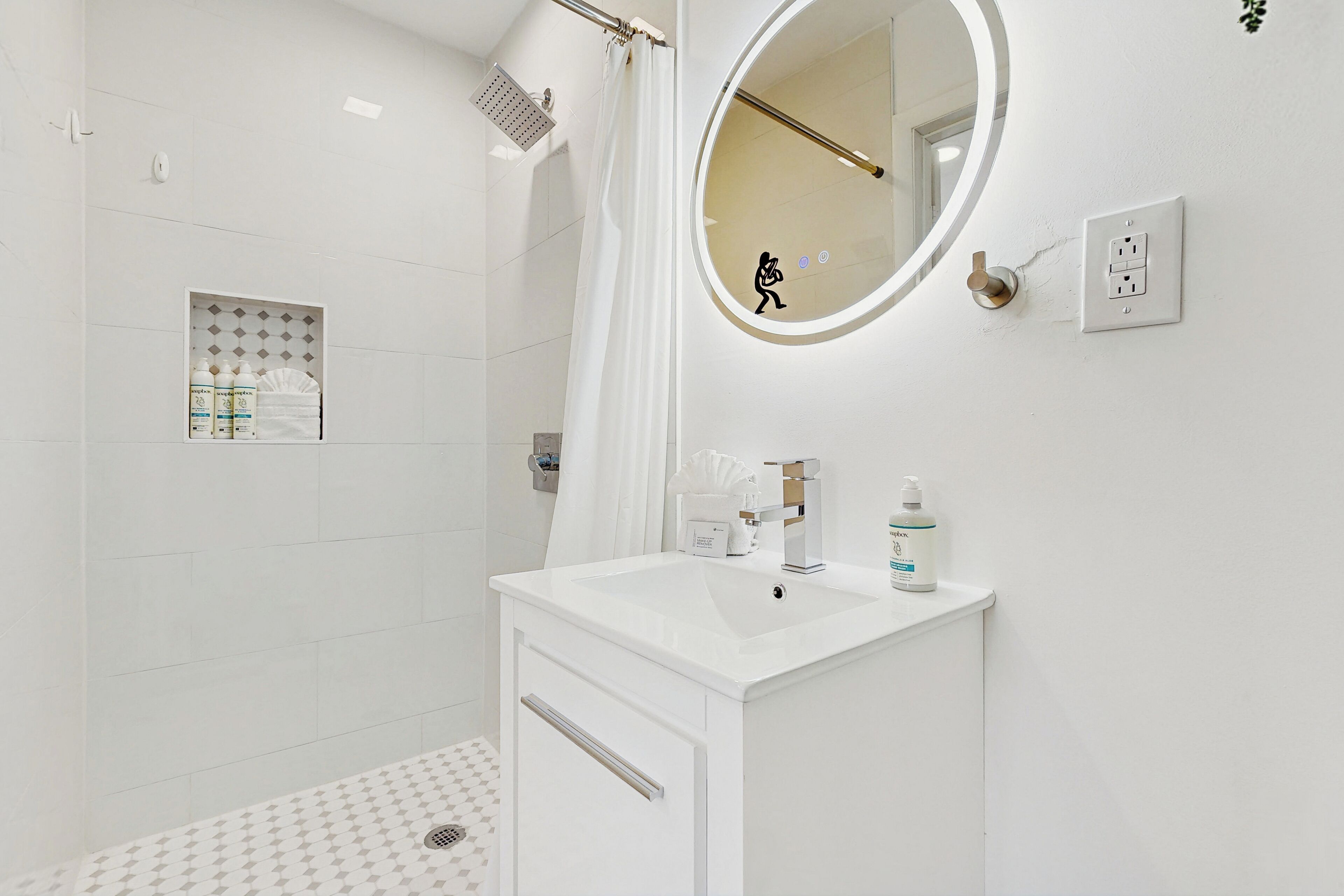 House, Multiple Beds, Patio, Garden View (The Music House) | Bathroom | Towels