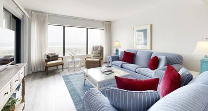 Third-floor Oceanfront Condo With Balcony, W/d, Pool & Tennis