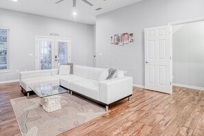 House, Multiple Beds, Balcony, Garden View (Casa Di Fortune) | Living area - Updated, Dog-friendly gem W/fenced Yard, Foosball & Pool Tables, Wifi, Fireplace (St. Augustine)